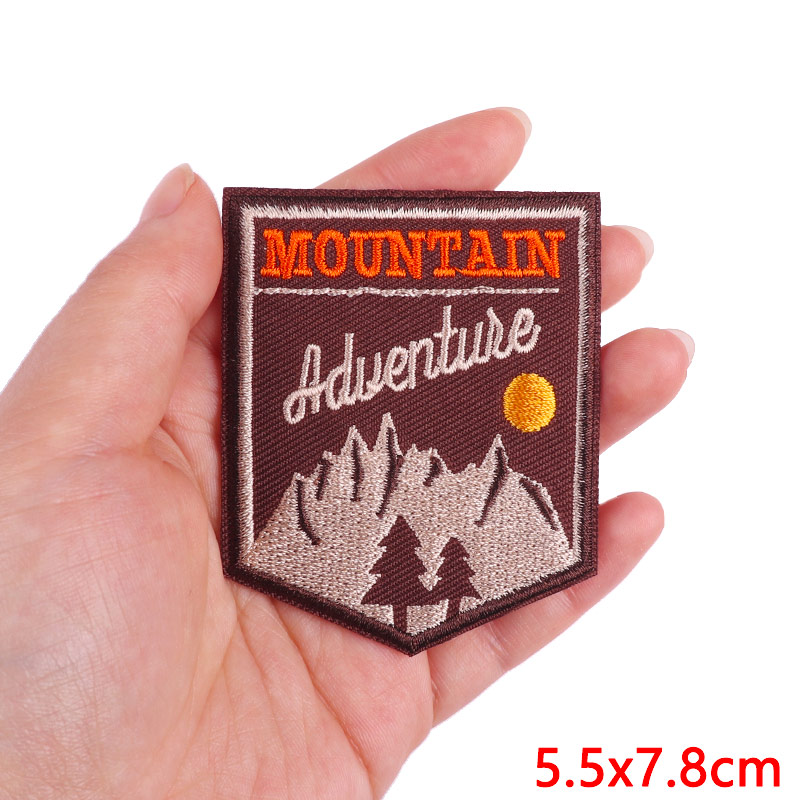 Mountain Camping Adventure Emb - Outdoor Adventure With No Backpack 评论和价格