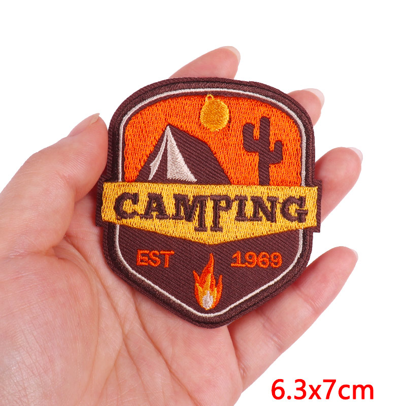 Mountain Camping Adventure Emb - Outdoor Adventure With No Backpack 评论和价格