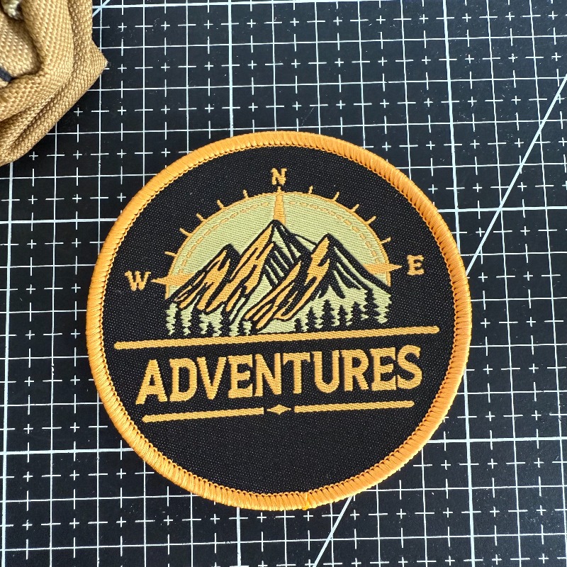 Adventures Mountain Compass Em - Outdoor Adventure With No Backpack 评论和价格